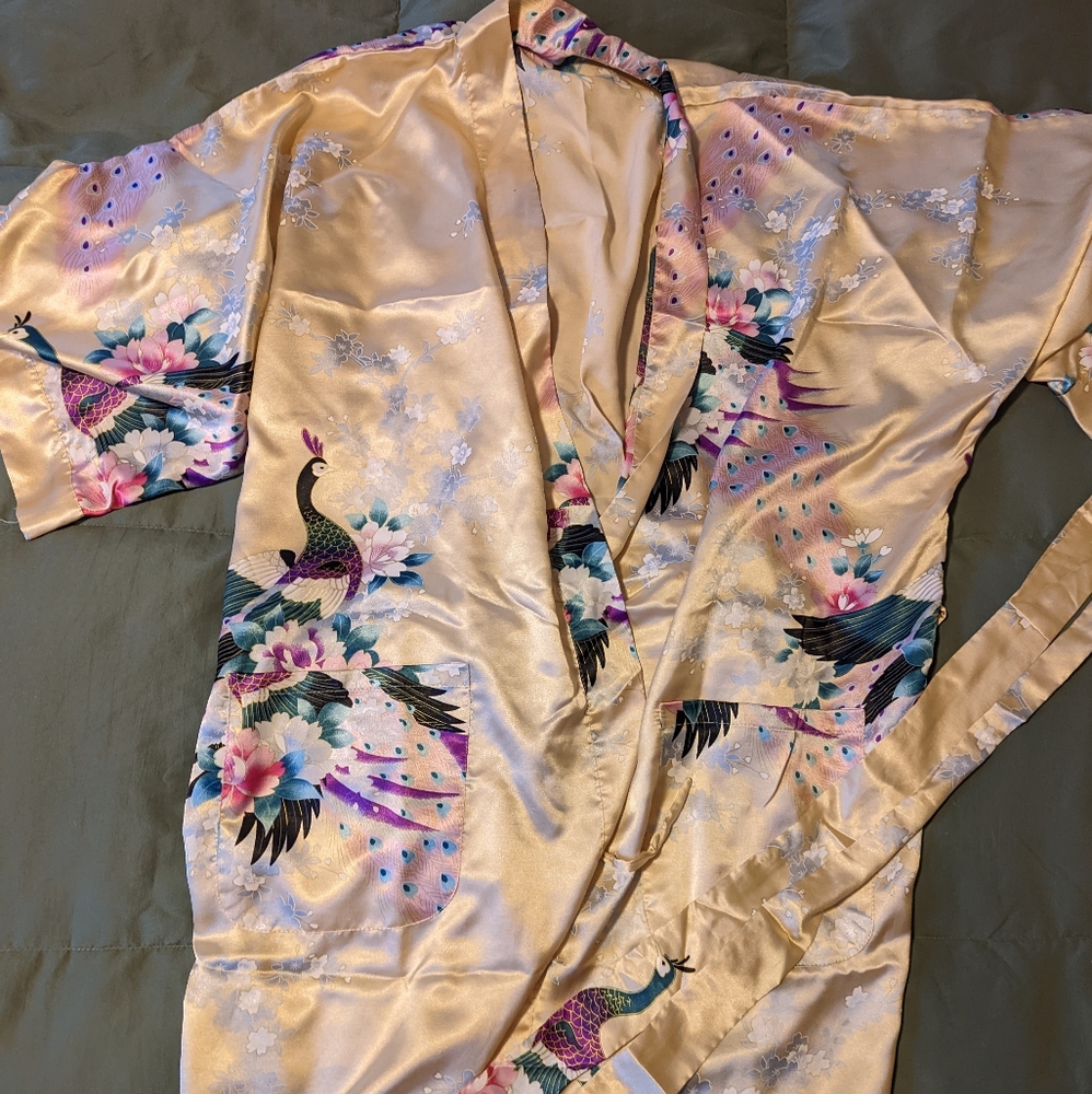 Ladies Robe/Kimono LARGE (?)